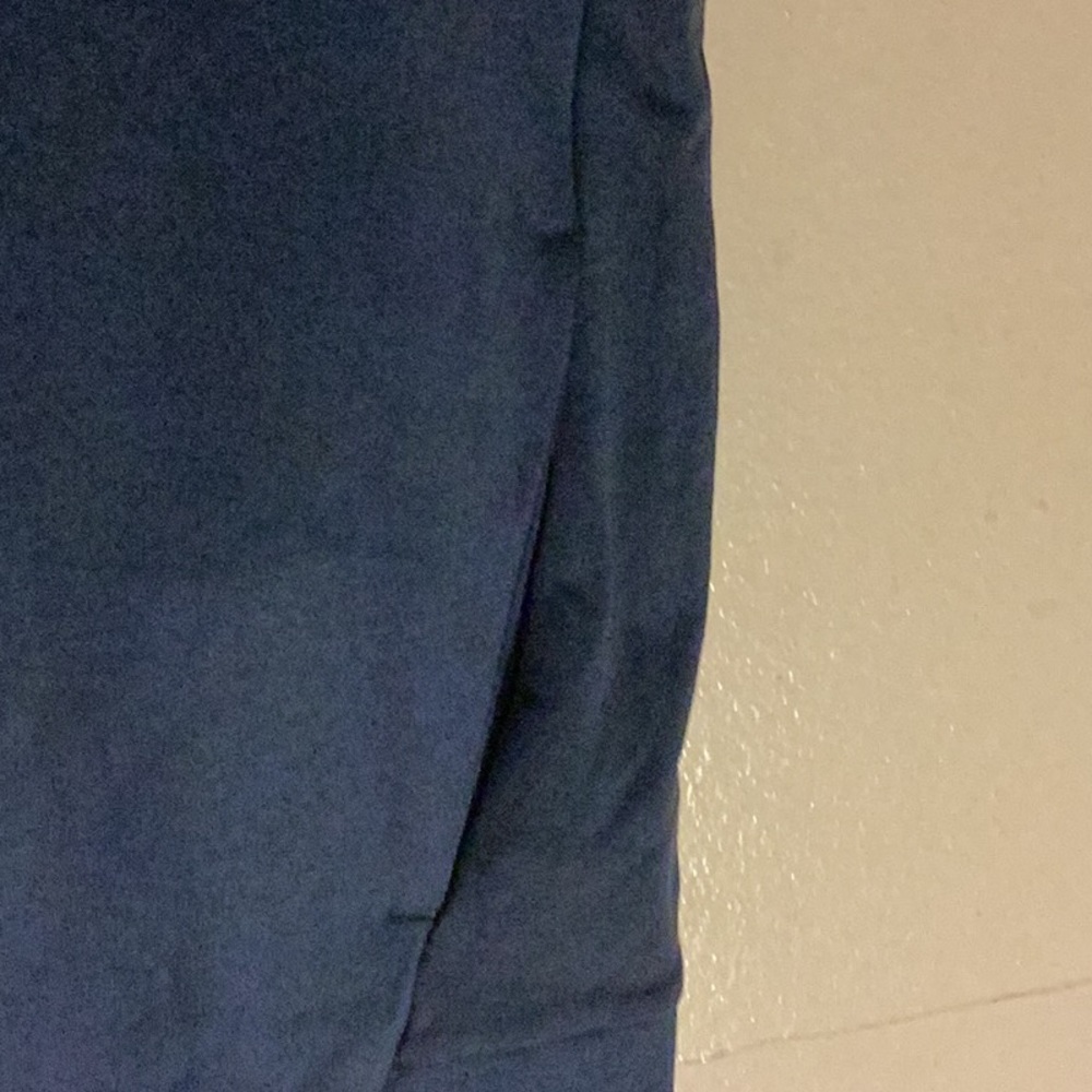 Oakley Dark Navy Small Vest 4 pockets 2 outside 2 inside - Picture 6 of 9